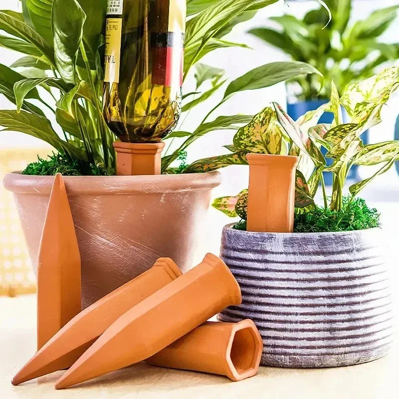 Terracotta Watering Spikes (2-pack)